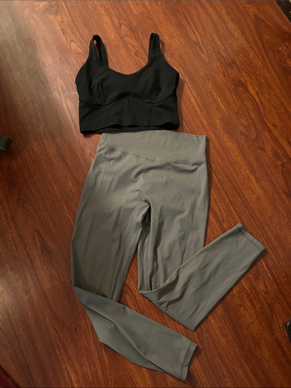 Corset Crop Tank Top
& Bottoms Gym Set